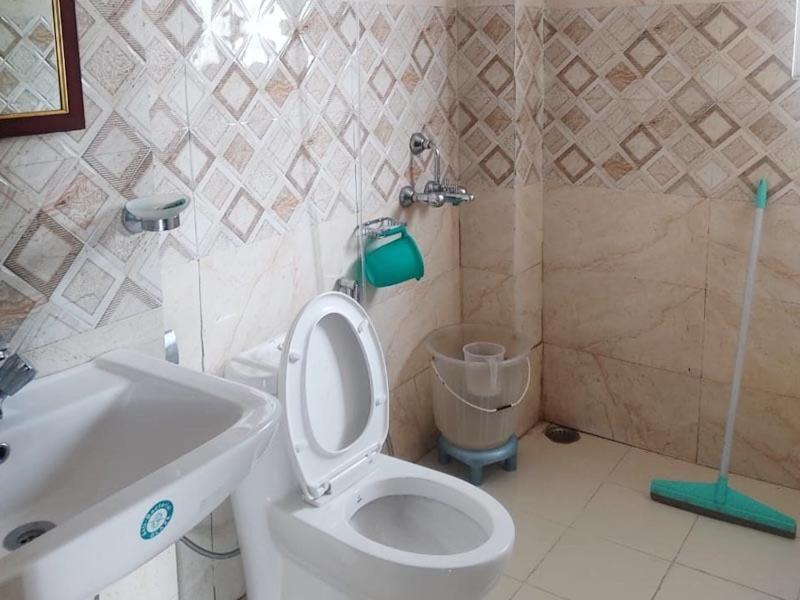 Gmvn Tourist Lodge Gangnāni Kültér fotó